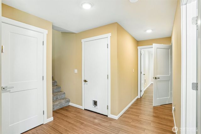 26555 220th Place SE, Maple Valley, WA 98038