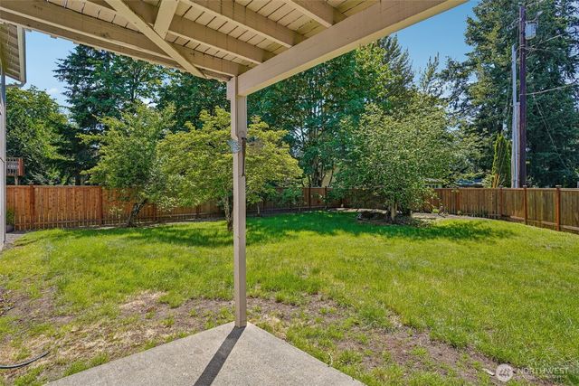 26555 220th Place SE, Maple Valley, WA 98038