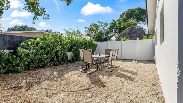 1708 SW 20th St, Fort Lauderdale, FL 33315