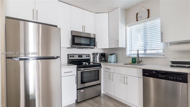 1708 SW 20th St, Fort Lauderdale, FL 33315