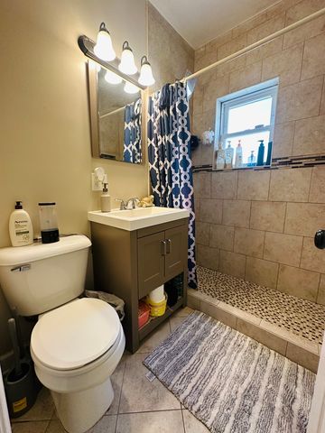 6627 S Marshfield Avenue, Chicago, IL 60636