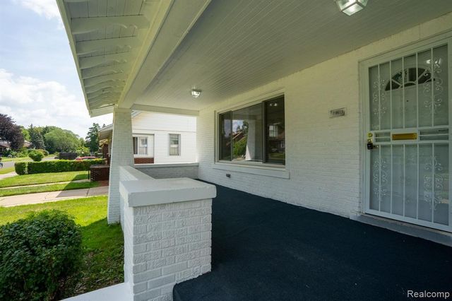 163 Moss Street, Highland Park, MI 48203