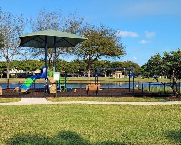 22441 SW 88th Pl 201-5, Cutler Bay, FL 33190