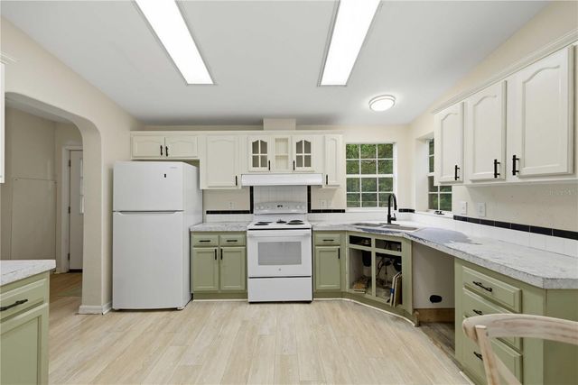 13250 NW 160TH AVENUE, Morriston, FL 32668