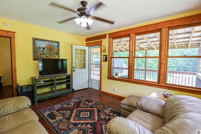 2025 Big Bear Highway, Benton, KY 42025