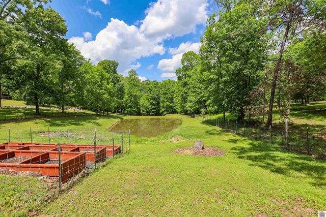 2025 Big Bear Highway, Benton, KY 42025