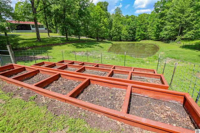 2025 Big Bear Highway, Benton, KY 42025