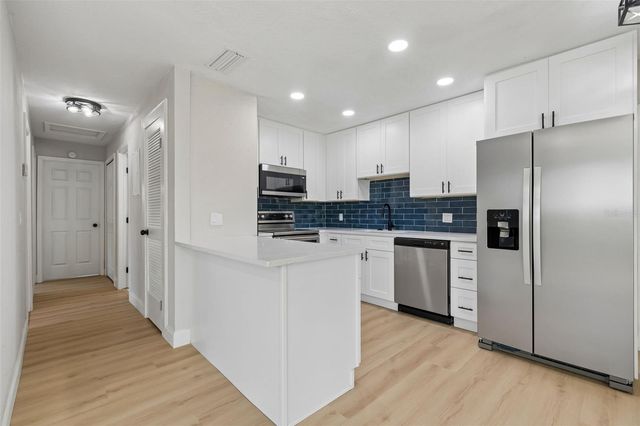 4221 EMPIRE PLACE, Tampa, FL 33610