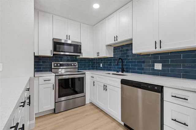 4221 EMPIRE PLACE, Tampa, FL 33610