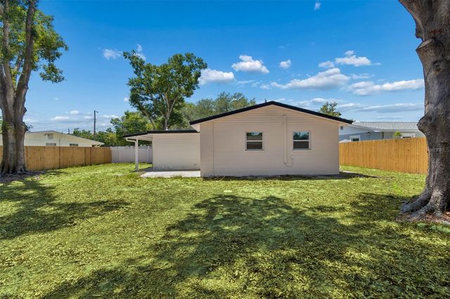 4221 EMPIRE PLACE, Tampa, FL 33610