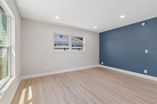 4221 EMPIRE PLACE, Tampa, FL 33610