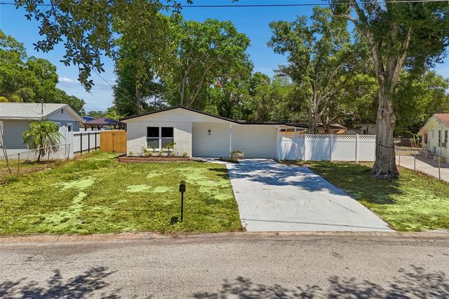 4221 EMPIRE PLACE, Tampa, FL 33610