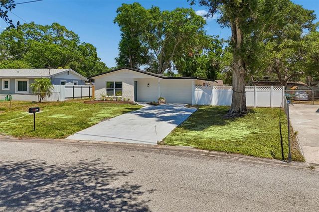 4221 EMPIRE PLACE, Tampa, FL 33610