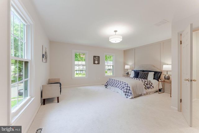 9109 PARLIAMENT DR, Burke, VA 22015