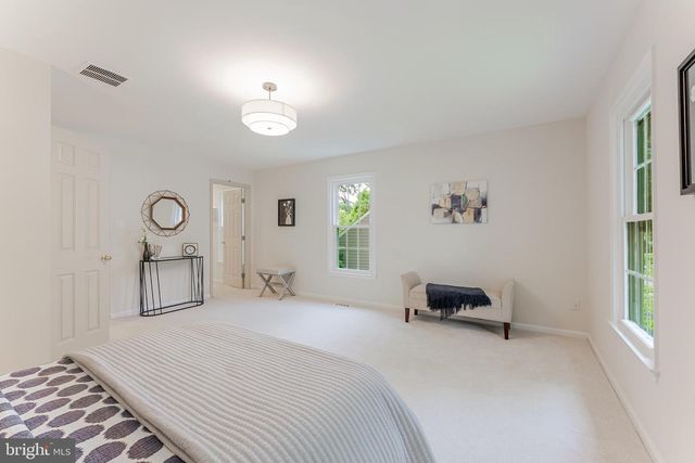 9109 PARLIAMENT DR, Burke, VA 22015