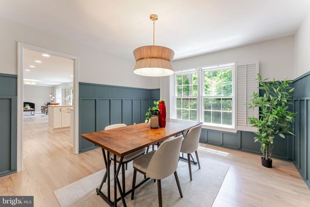 9109 PARLIAMENT DR, Burke, VA 22015