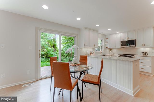 9109 PARLIAMENT DR, Burke, VA 22015