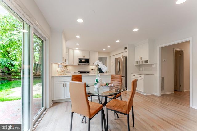 9109 PARLIAMENT DR, Burke, VA 22015