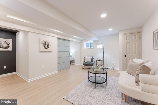 9109 PARLIAMENT DR, Burke, VA 22015