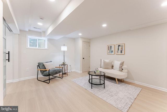 9109 PARLIAMENT DR, Burke, VA 22015