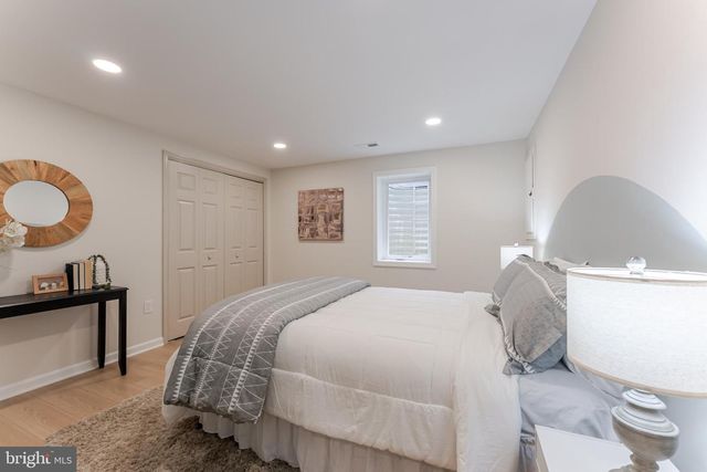 9109 PARLIAMENT DR, Burke, VA 22015