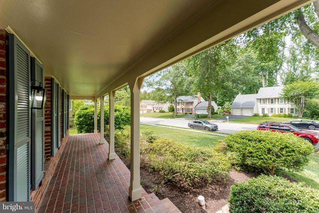 9109 PARLIAMENT DR, Burke, VA 22015