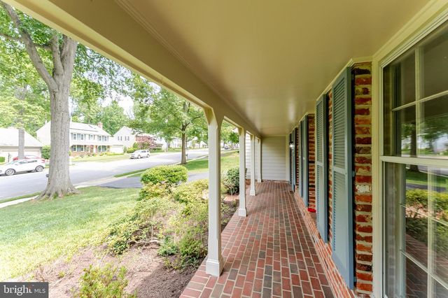 9109 PARLIAMENT DR, Burke, VA 22015