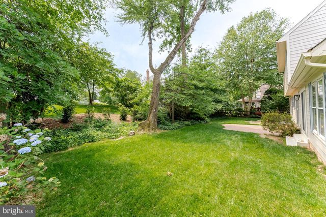 9109 PARLIAMENT DR, Burke, VA 22015