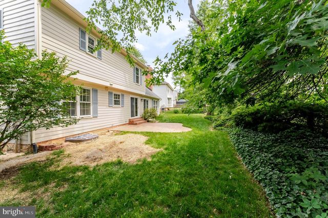 9109 PARLIAMENT DR, Burke, VA 22015
