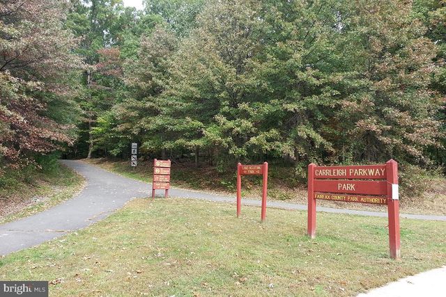 9109 PARLIAMENT DR, Burke, VA 22015
