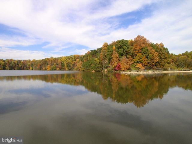 9109 PARLIAMENT DR, Burke, VA 22015