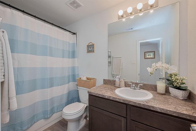 862 Road 5138, Cleveland, TX 77327