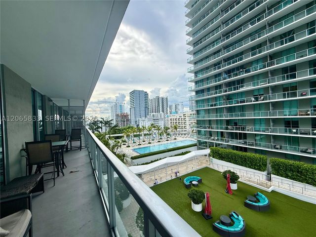79 SW 12th St 1207-S, Miami, FL 33130