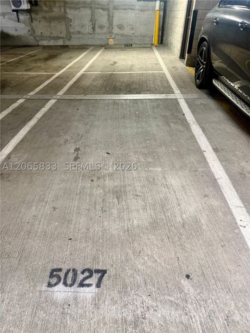 79 SW 12th St 1207-S, Miami, FL 33130