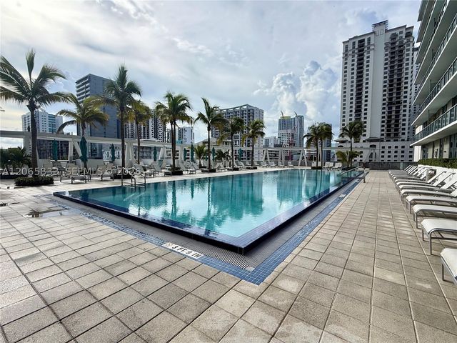 79 SW 12th St 1207-S, Miami, FL 33130