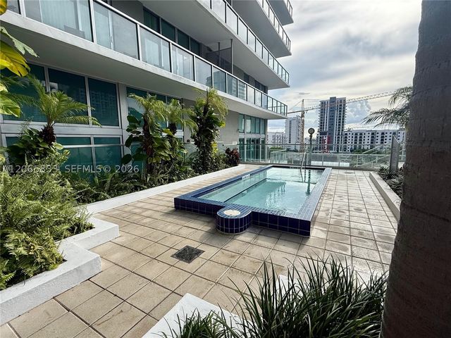 79 SW 12th St 1207-S, Miami, FL 33130