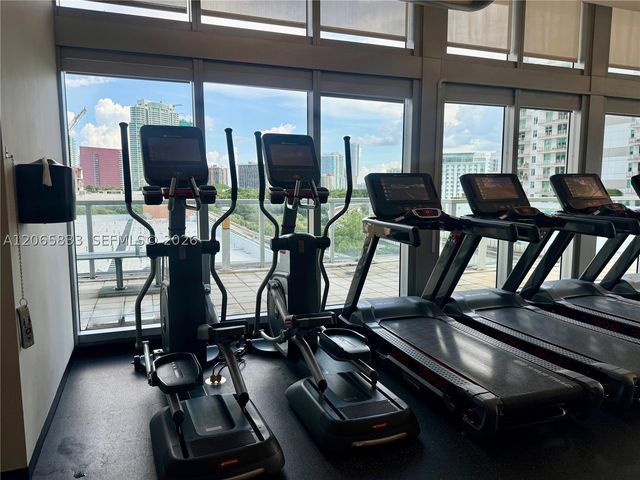 79 SW 12th St 1207-S, Miami, FL 33130