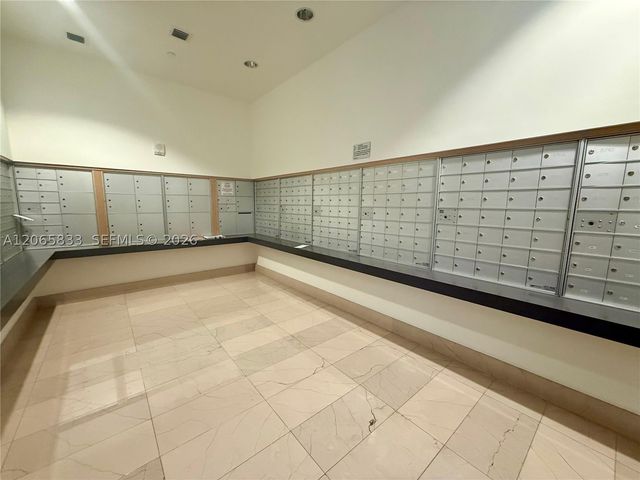 79 SW 12th St 1207-S, Miami, FL 33130