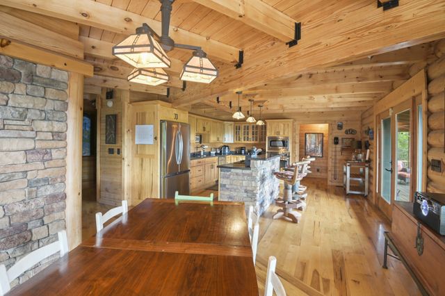 131 Bluff Line Dr, Mcminnville, TN 37110