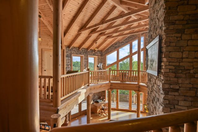 131 Bluff Line Dr, Mcminnville, TN 37110