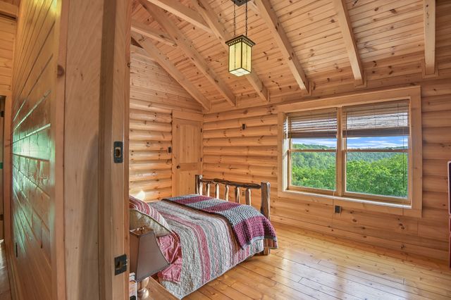 131 Bluff Line Dr, Mcminnville, TN 37110