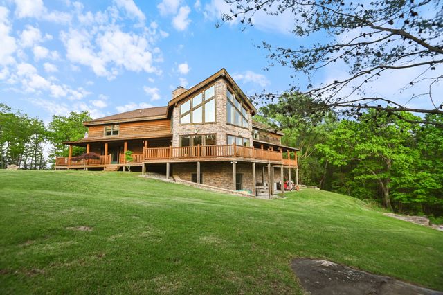 131 Bluff Line Dr, Mcminnville, TN 37110