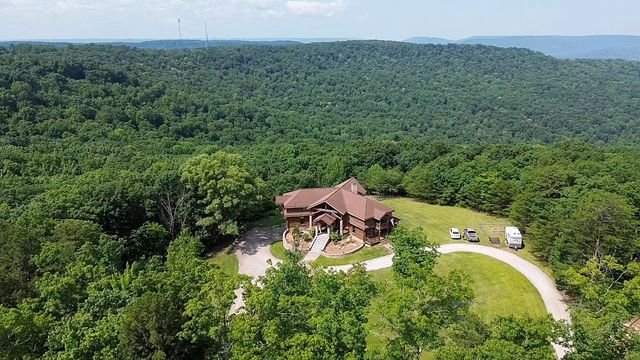 131 Bluff Line Dr, Mcminnville, TN 37110