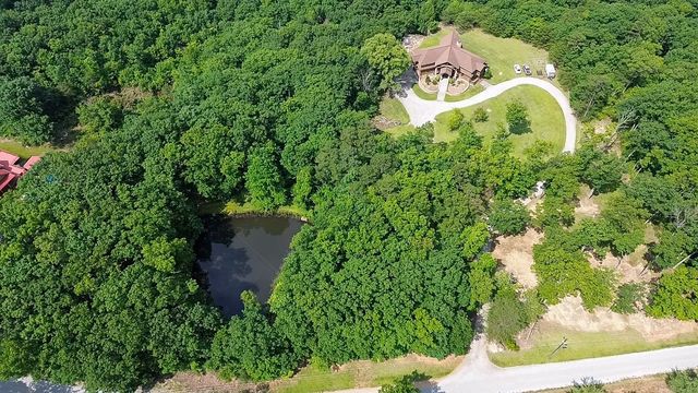 131 Bluff Line Dr, Mcminnville, TN 37110