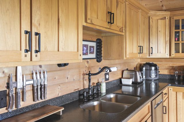 131 Bluff Line Dr, Mcminnville, TN 37110