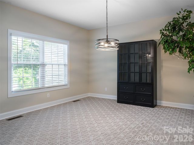 125 Craggy Street, Black Mountain, NC 28711