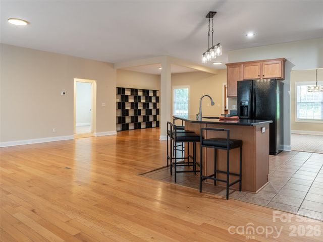125 Craggy Street, Black Mountain, NC 28711