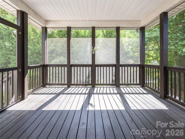 125 Craggy Street, Black Mountain, NC 28711