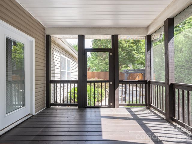 125 Craggy Street, Black Mountain, NC 28711