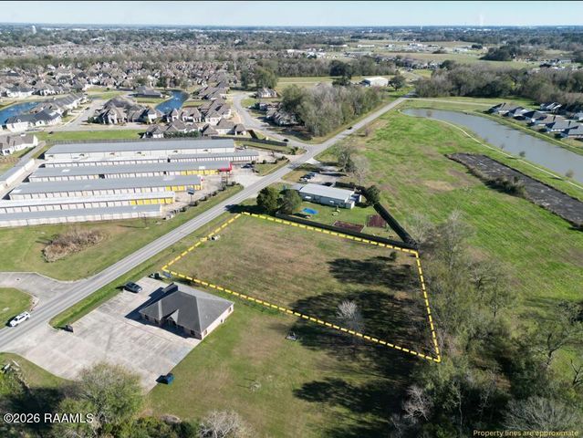 202 Albertson Parkway, Broussard, LA 70518